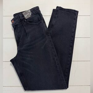 Express Relaxed Tapered Fit Jeans